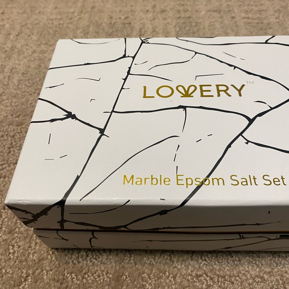 New {LOVERY} Epsom Salts Gift Set, 6 Scented Relaxing Spa Bath Soaks - Picture 14 of 16